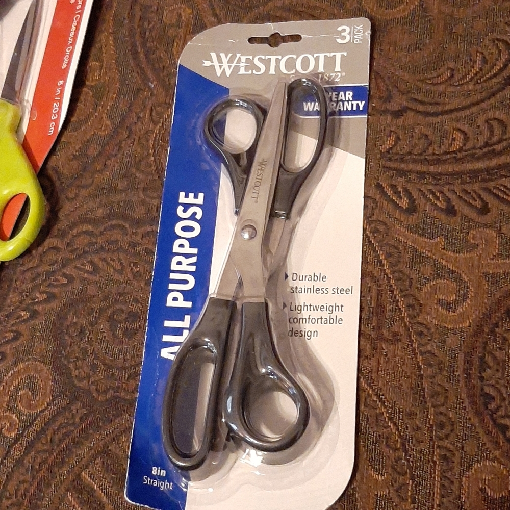 Scissors - Picture 3 of 4